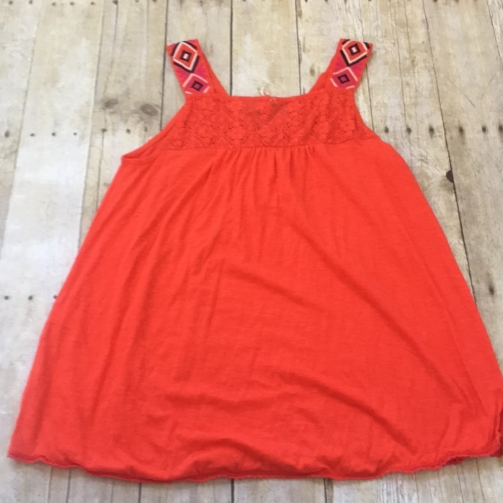Red Camel Tank Top - Picture 5 of 7